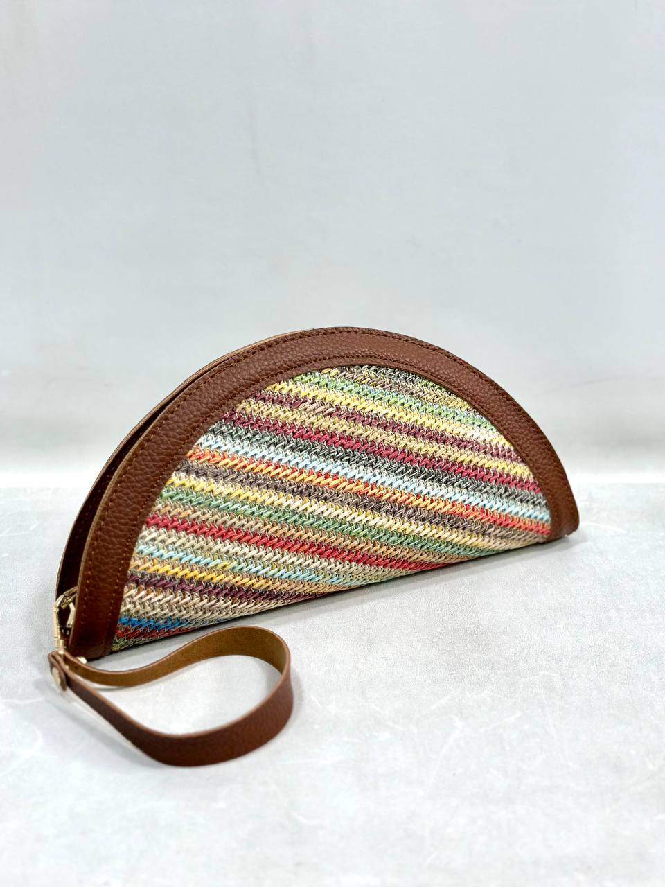 Pochette Demi-Lune Raphia