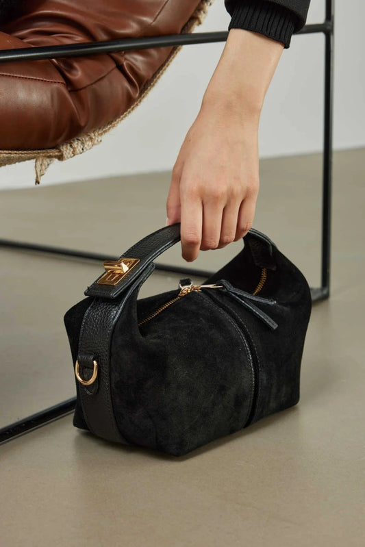 Sac à main noir en daim à poignée épaisse